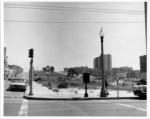 File:Vacant lots between Post and Geary aug 1964 AAC-1941.jpg