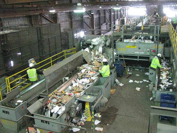 File:Recycling-line-two 6900.jpg