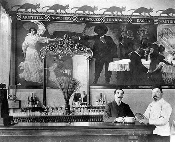 File:Original Coppas mural and waiters.jpg