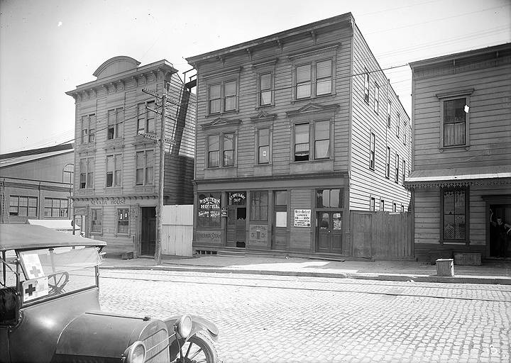 1918-view-from-north-side-of-20th-mid-block-looking-south fullview11.jpg
