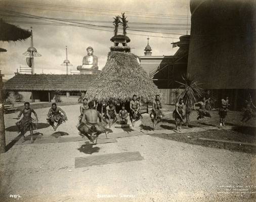 Samoan dance at Panama-Pacific Exposition aaf-0037.jpg