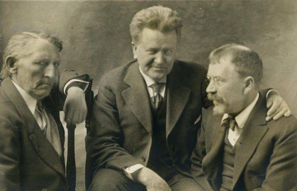 File:Furuseth with Robert LaFollette and Lincoln Steffens 9999012094-l.jpg