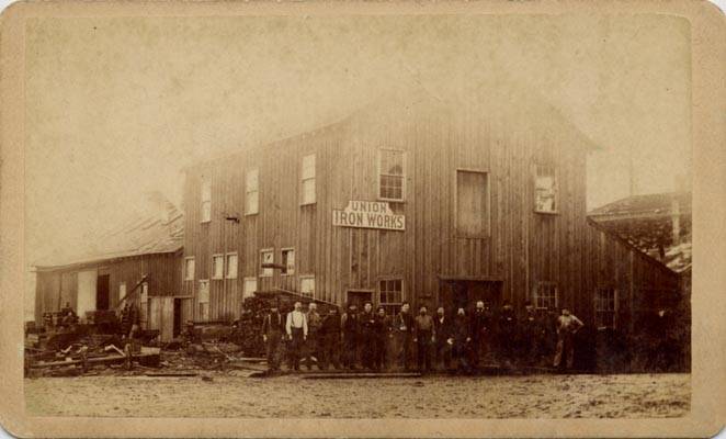 File:Workers outside Union Iron Works bldg nd AAK-1204.jpg