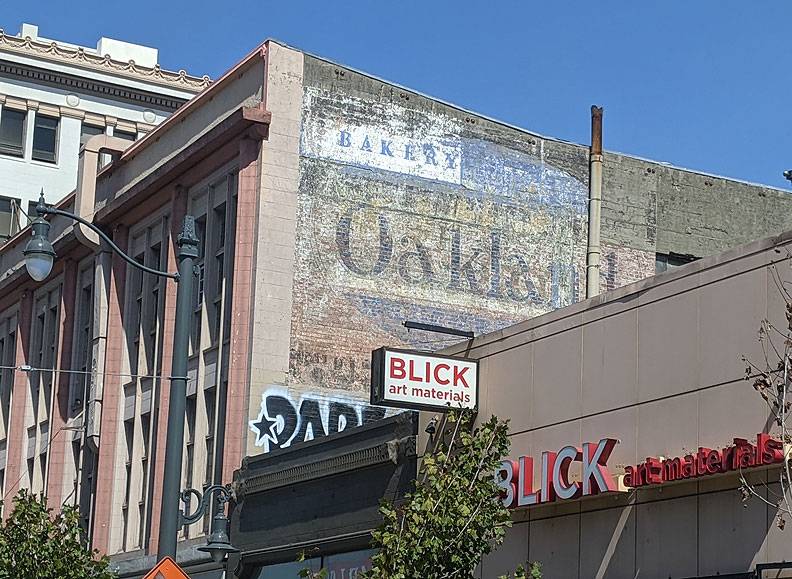 File:Oakland-bakery-old-sign 20210921 201626099.jpg