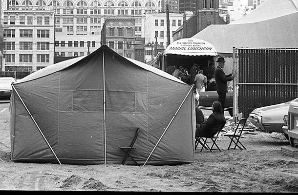 File:Tenants and Owners in Opposition to Redevelopment tent stands across the street from the San Francisco Convention & Visitors Bureau Annual Luncheon June 1971 TOR-0214.jpg