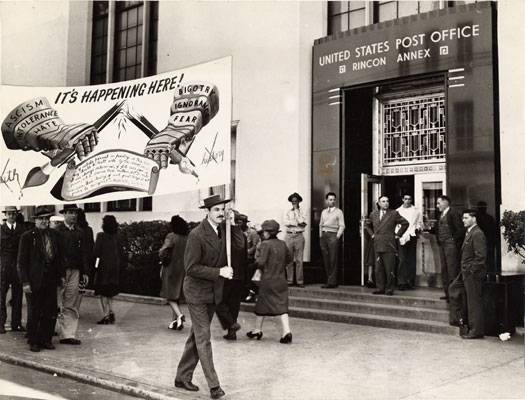 File:Artist Anton Refregier and C.I.O. longshoremen union members carrying a banner in protest for the covering up of a section of a mural at the Rincon Annex Post Office May 14 1948 AAK-0709.jpg