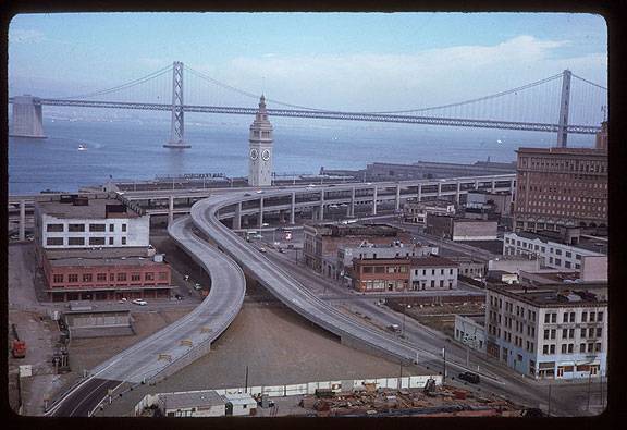 File:Cushman-Aug-15-1965-fwy-offramps-and-ferry-bldg-brand-new-P14851.jpg