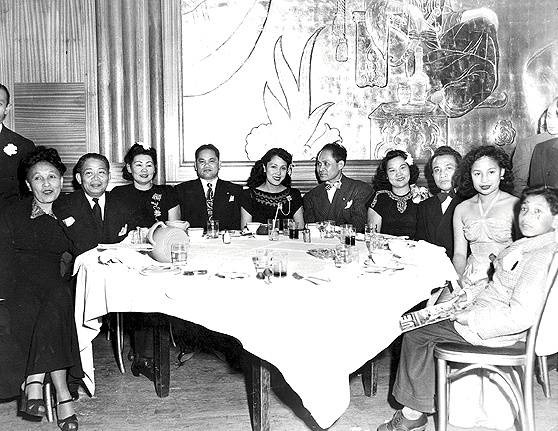 Filipin1$filipino-banquet-1960.jpg