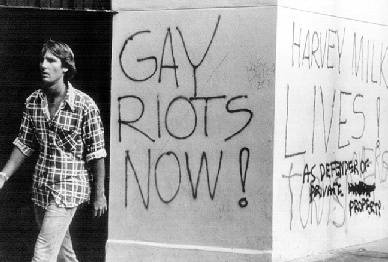 Gay1$gay-rights-graphitti.jpg