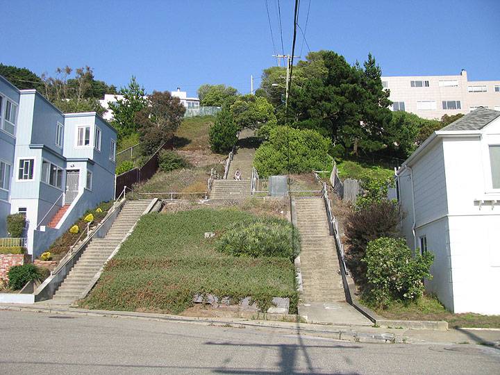 File:Quintara-stairs-2009 1065.jpg
