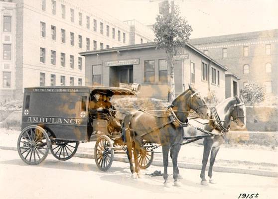 Horse drawn ambulance at Mission Emergency Hospital 1915 AAD-0055.jpg
