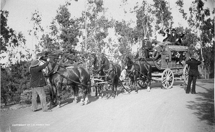 1894-Fair stagecoach-holdup.jpg