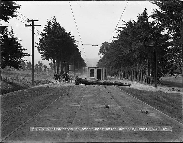 File:Obstructions-on-Mission-Street-Track-in-Daly-City-From-Labor-Strike-Action- -May-28-1907 U01279.jpg