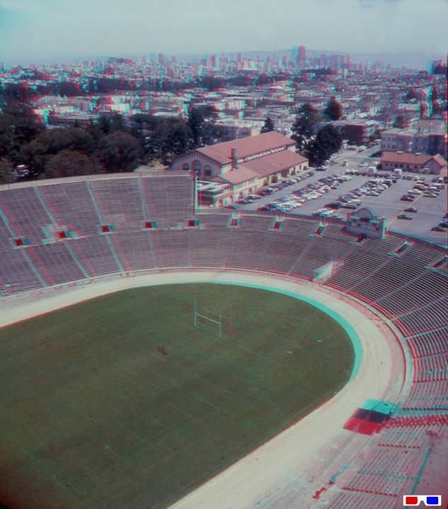 View-from-Kezar-Stadium-Light-Tower-to-downtown-4 87-RB-3D.jpg