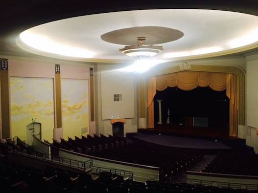 File:Avenue Theatre interior 640p.jpg