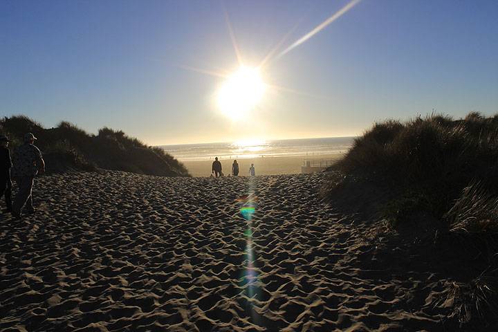 File:Entering-ocean-beach-through-dunes-at-sunset 4621.jpg