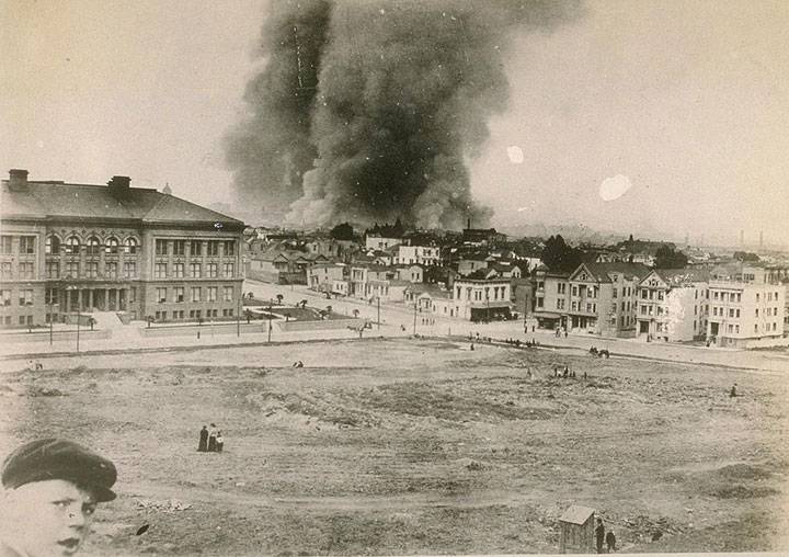 File:Ne-from-dolores-park-april-18-1906-durng-fire-I0051098A.jpg