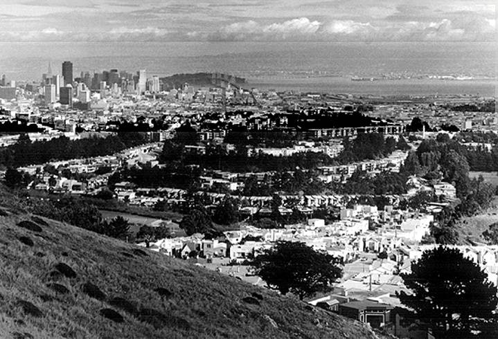 Downtown from mt- davidson 1994.jpg