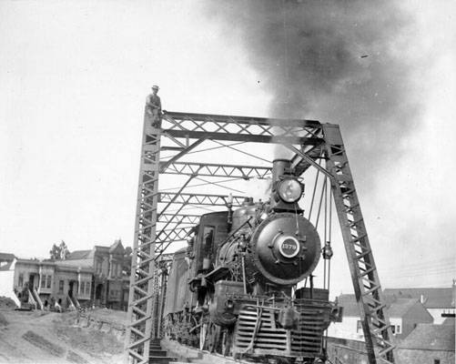 Train on bridge near Dolores 1908 AAB-3476.jpg