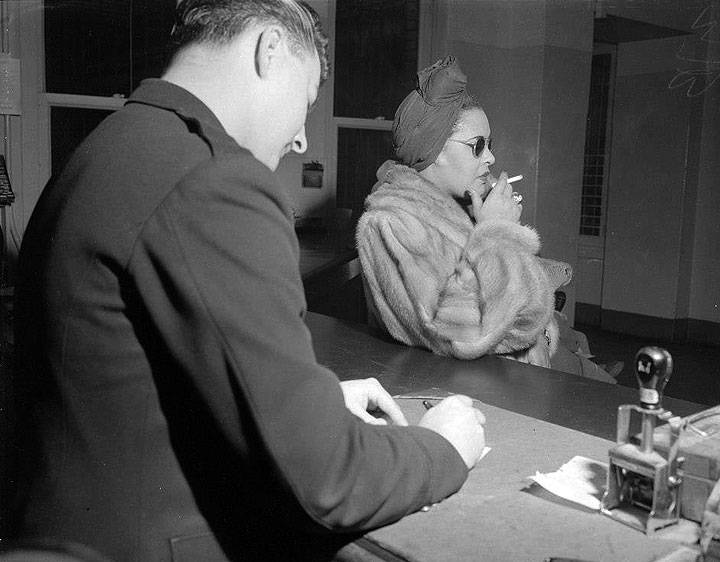 File:Billie-Holiday-at-the-Hall-of-Justice-on-a-narcotics-charge,-Jan.jpg
