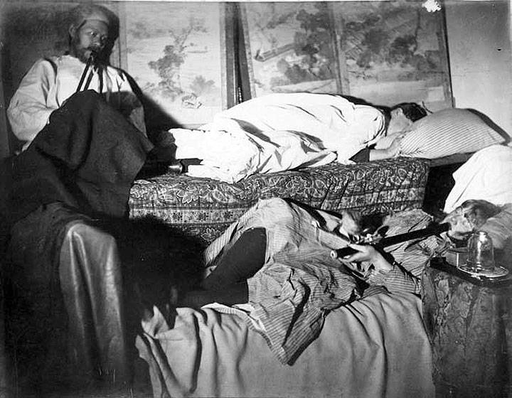 File:White-women-in-opium-den.jpg