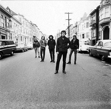 Grateful-Dead-in-the-middle-of-the-road-Haight-Ashbury-by-Herbie-Greene-1966xxxx 00023.jpg