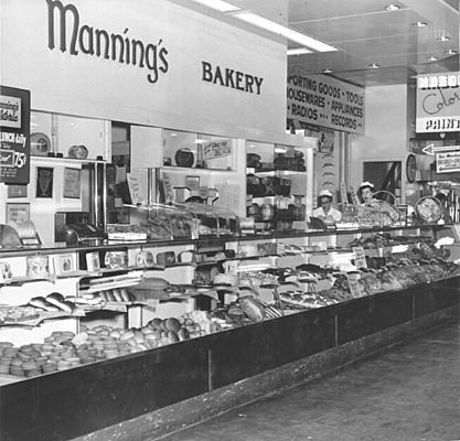 File:Manning's Bakery AAC-6903.jpeg