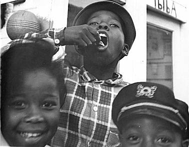 File:3-black-kids-at-Playland.jpg