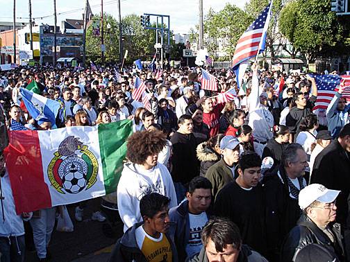 24th-and-Mission-immigrant-march-april-10-06 2298.jpg