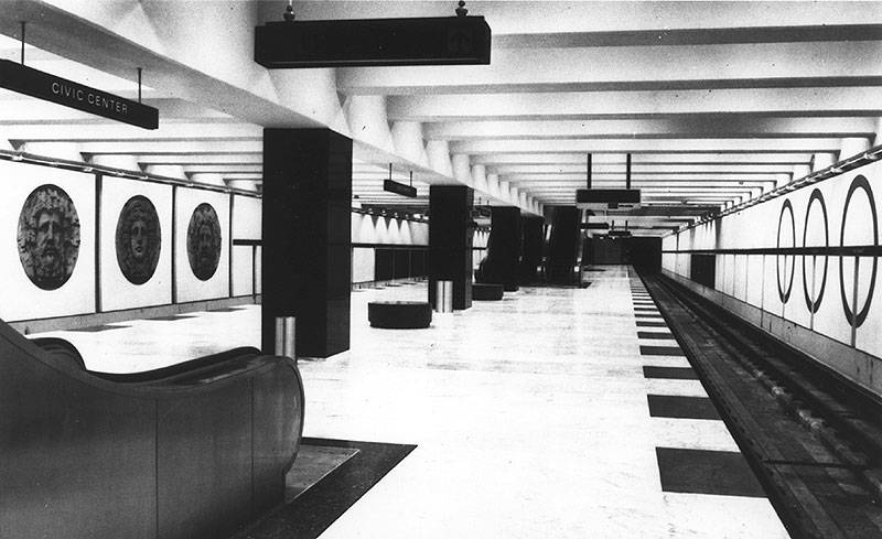 File:Civic-Center-BART-Station-on-opening-in-1971.jpg
