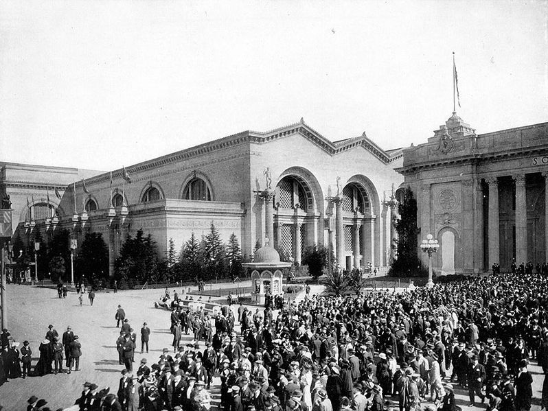 File:Palace-of-Machinery-exterior-with-crowds.jpg