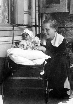 1919-Elsie-&-Baby-Milton-R.jpg