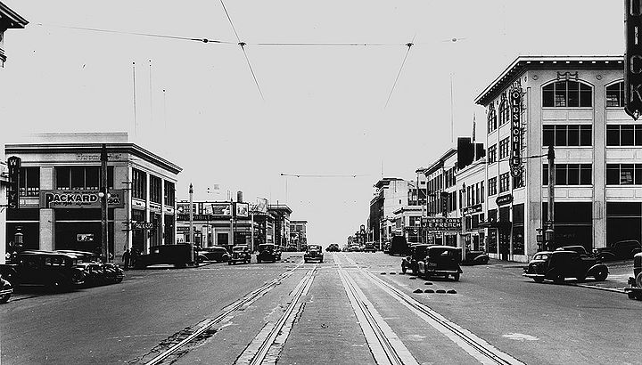 Van-Ness-south-at-California-w-Auto-Row-and-H-streetcar-1936-SFPL.jpg