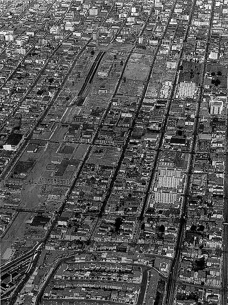File:1961-aerial-of-Western-Addition-A-1-clearance-looking-east.jpg