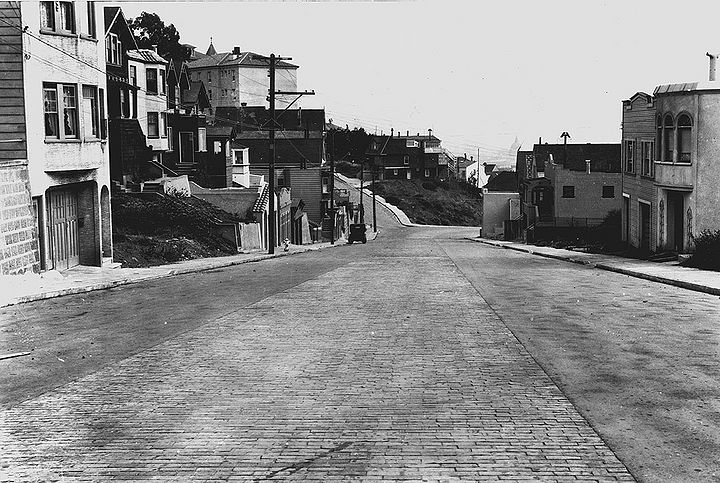 Roosevelt-Way-ne-from-Fairbanks-w-Park-Hill-Ave-going-left-at-center-Sept-27-1928-SFDPW.jpg