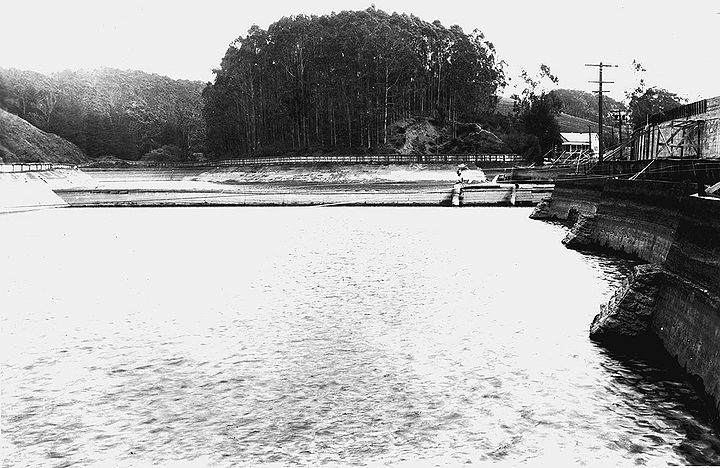Laguna-Honda-reservoir-southeast-April-17-1929-SFDPW.jpg