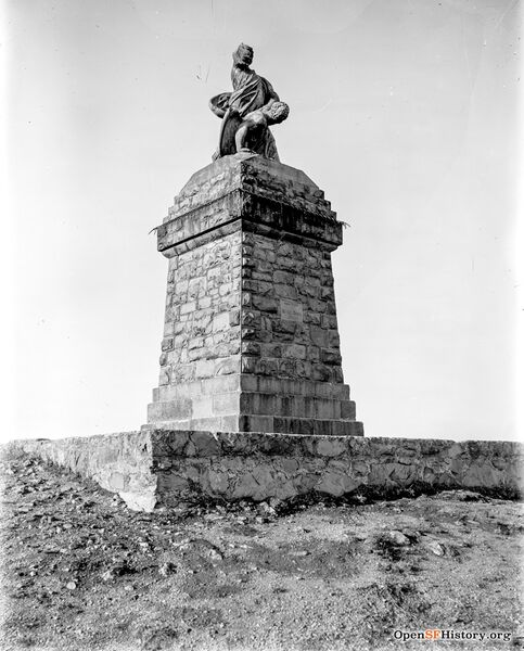File:Triumph of Light statue circa 1920 wnp15.624.jpg