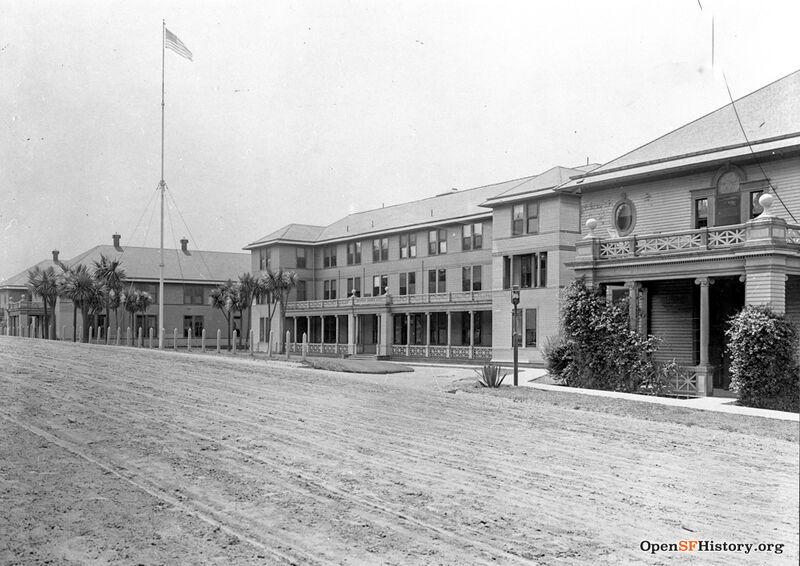 Old Letterman Army General Hospital c1910 opensfhistory wnp26.583.jpg